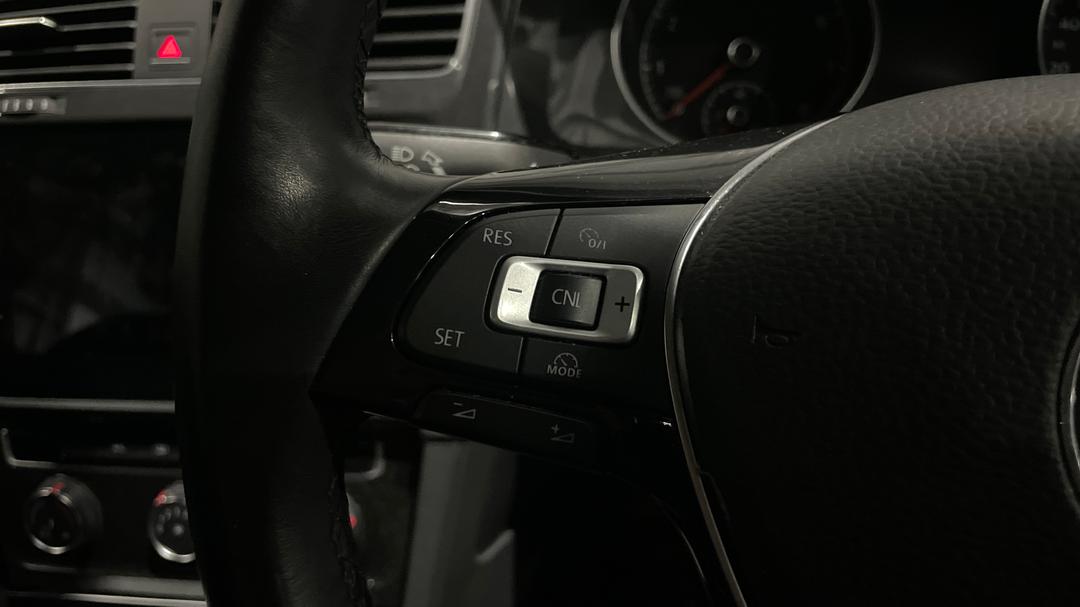 2018 Volkswagen Golf 110 Tsi Trendline, Automatic, 70000 km, Cruise Control
