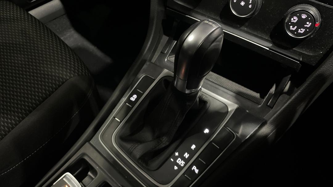2018 Volkswagen Golf 110 Tsi Trendline, Automatic, 70000 km, Gear Lever 