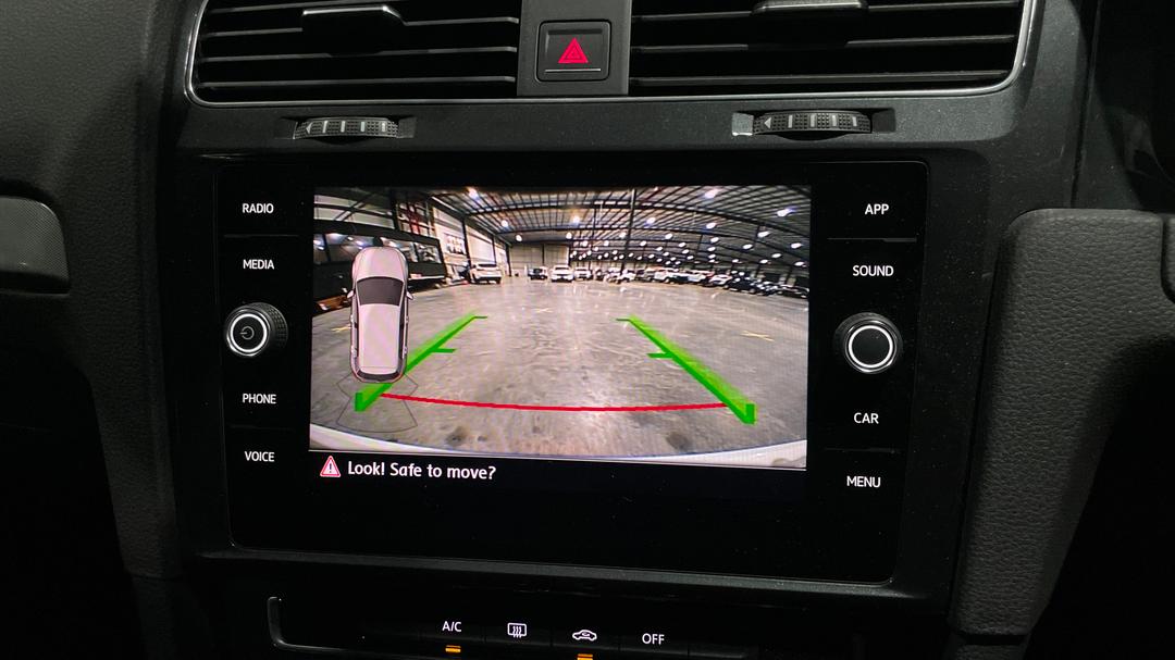 2018 Volkswagen Golf 110 Tsi Trendline, Automatic, 70000 km, Parking Camera