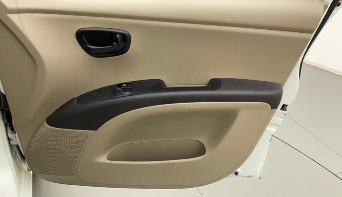 2013 Hyundai i10 ERA 1.1, Petrol, Manual, 58,454 km, Driver Side Door Panels Control