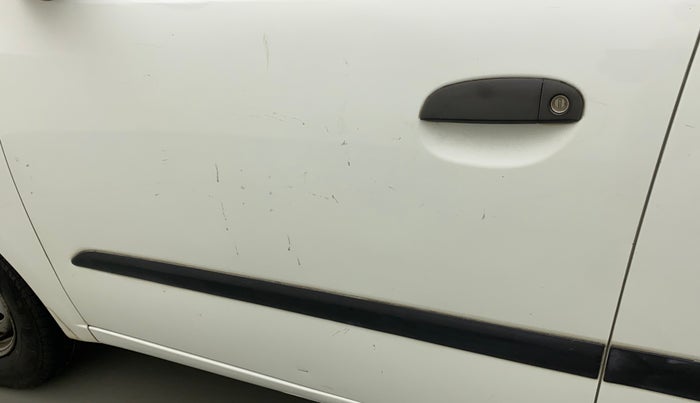 2013 Hyundai i10 ERA 1.1, Petrol, Manual, 58,454 km, Front passenger door - Minor scratches