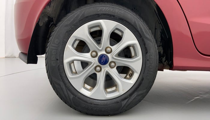 2017 Ford New Figo 1.2 TITANIUM, Petrol, Manual, 36,848 km, Right Rear Wheel