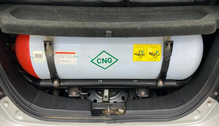 2018 Maruti Wagon R 1.0 LXI CNG, CNG, Manual, 77,715 km, Boot Inside