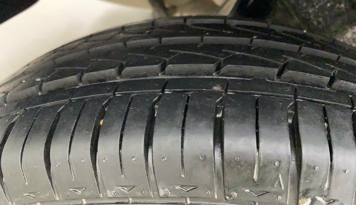 2018 Maruti Wagon R 1.0 LXI CNG, CNG, Manual, 77,715 km, Right Rear Tyre Tread