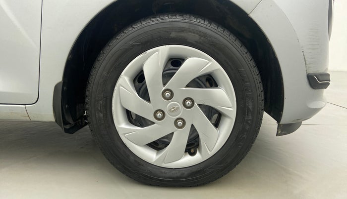 2018 Hyundai NEW SANTRO ASTA 1.1 MT, Petrol, Manual, 19,563 km, Right Front Wheel