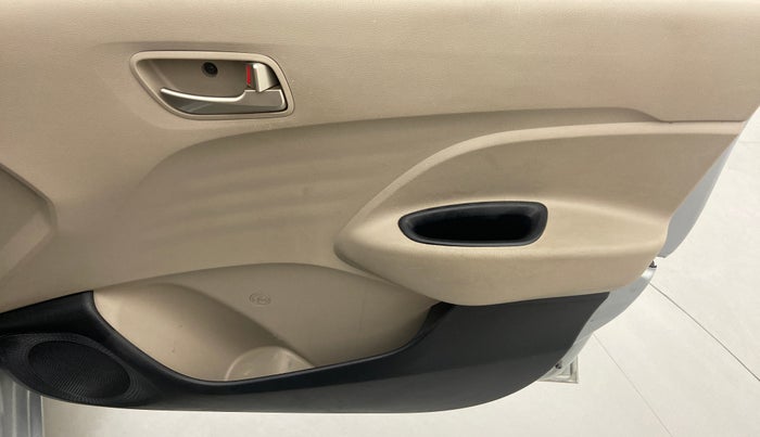 2018 Hyundai NEW SANTRO ASTA 1.1 MT, Petrol, Manual, 19,563 km, Driver Side Door Panels Control