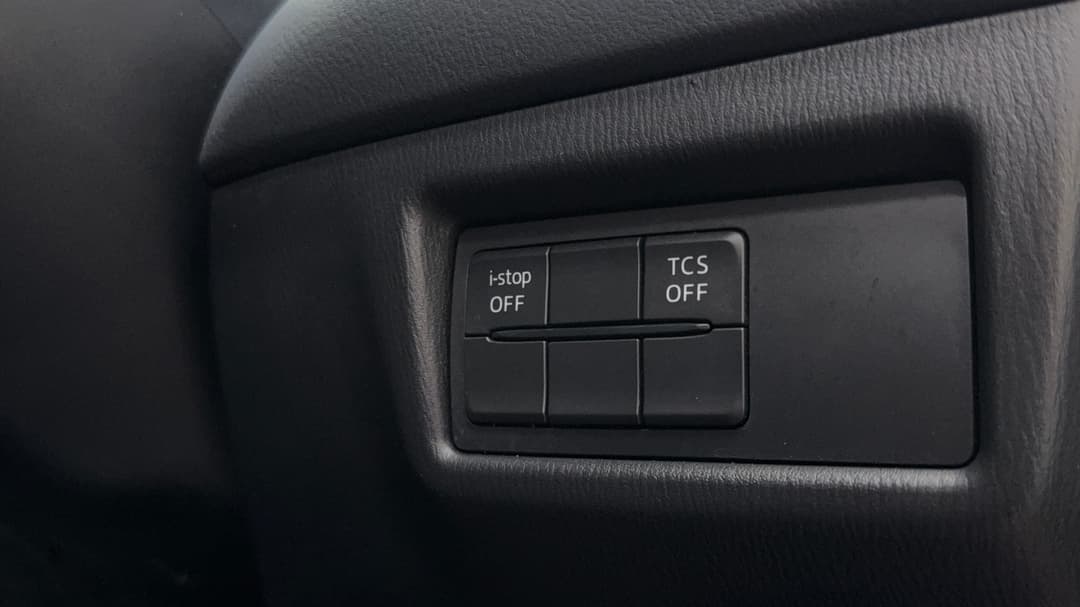 2018 Mazda CX-5 Maxx Sport (4x2), Automatic, 71127 km, Utility Switches/Buttons