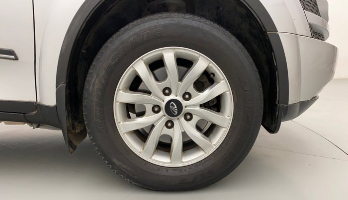 2014 Mahindra XUV500 W6, Diesel, Manual, 89,639 km, Right Front Wheel