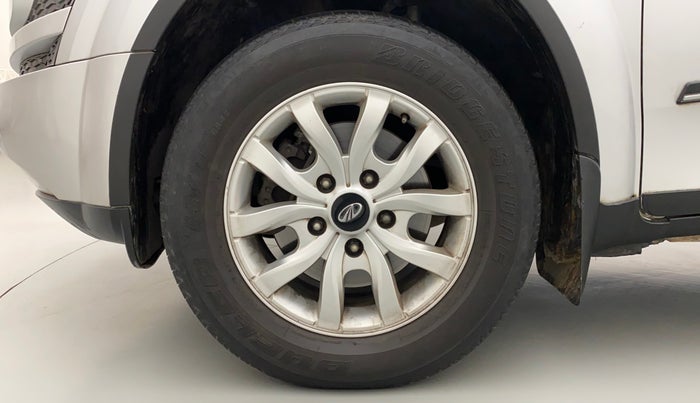 2014 Mahindra XUV500 W6, Diesel, Manual, 89,639 km, Left Front Wheel