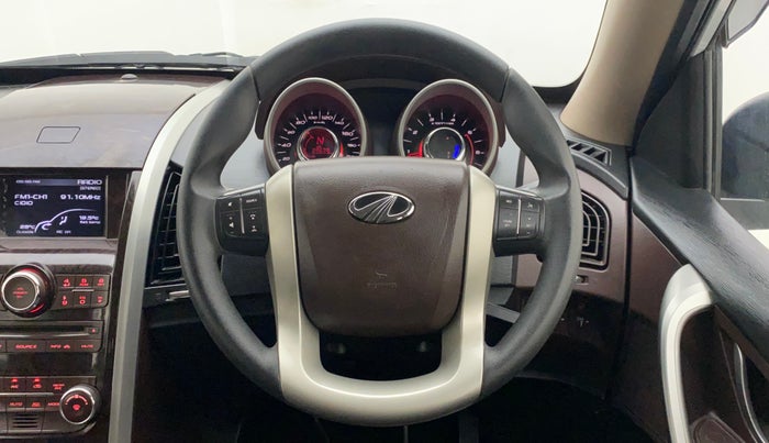 2014 Mahindra XUV500 W6, Diesel, Manual, 89,639 km, Steering Wheel Close Up