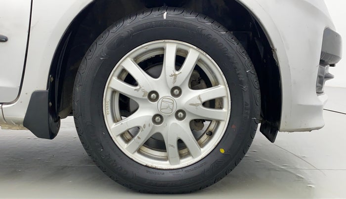 2014 Honda Brio 1.2 VX MT I VTEC, Petrol, Manual, 51,046 km, Right Front Wheel