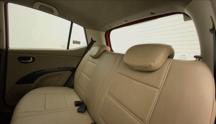 2012 Hyundai i10 SPORTZ 1.2, Petrol, Manual, 50,312 km, Right Side Rear Door Cabin