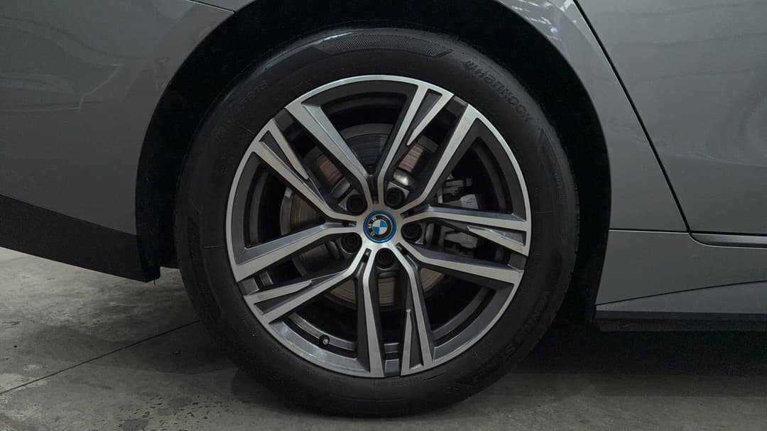 2023 BMW I4 Edrive35 Gran Coupe, Automatic, 15034 km, Right Rear Wheel