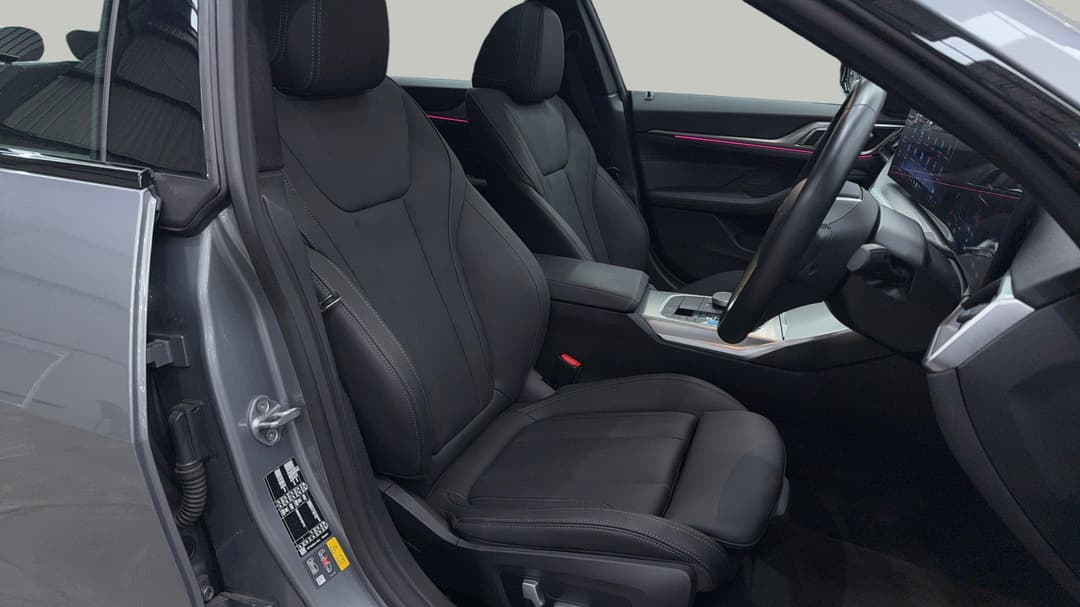 2023 BMW I4 Edrive35 Gran Coupe, Automatic, 15034 km, Right Side Front Door Cabin View