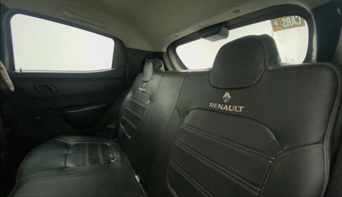 2016 Renault Kwid RXT 1.0 (O), Petrol, Manual, 38,818 km, Right Side Rear Door Cabin