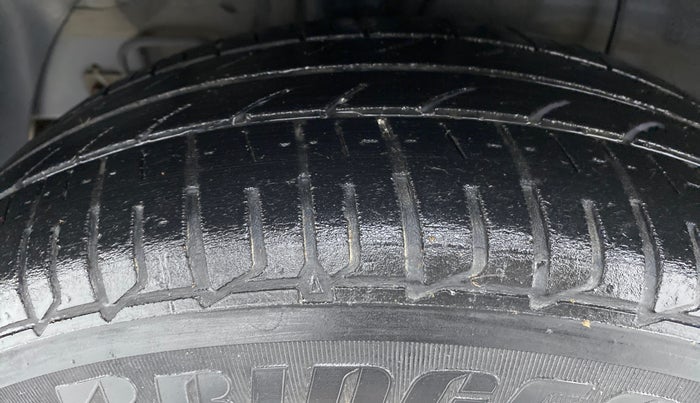 2017 Hyundai Elite i20 SPORTZ 1.4, Diesel, Manual, 43,470 km, Right Rear Tyre Tread