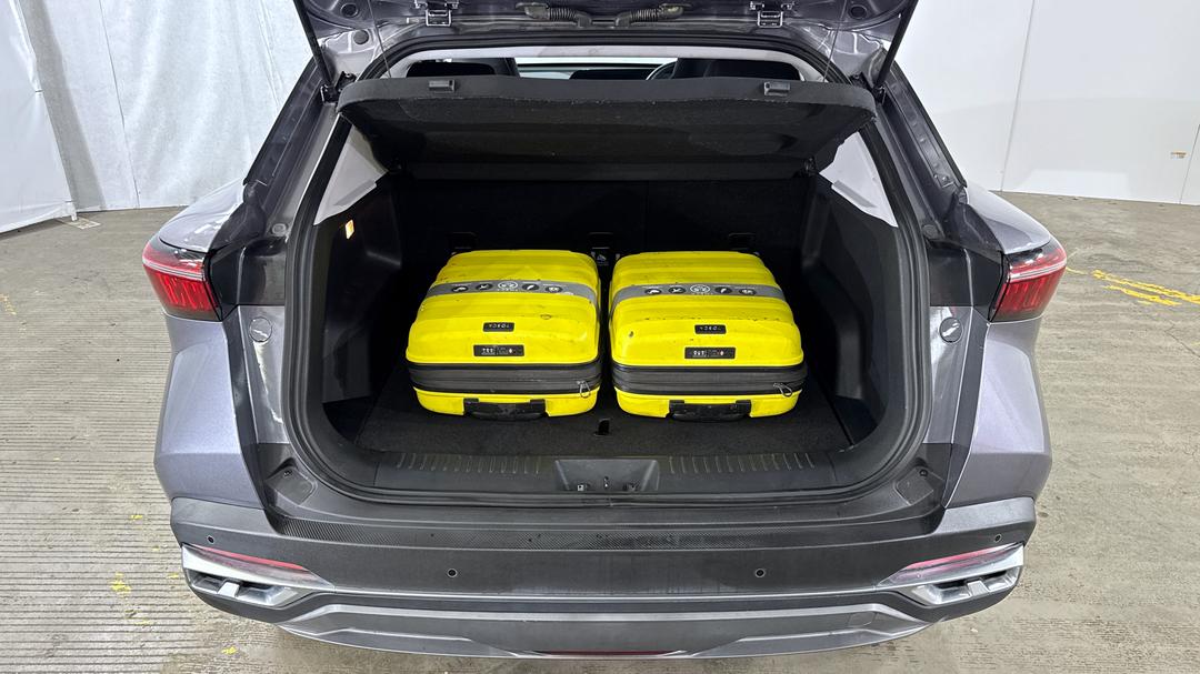 2023 Chery Omoda 5 Bx (basic Version), Automatic, 63538 km, Boot Inside View with Luggage