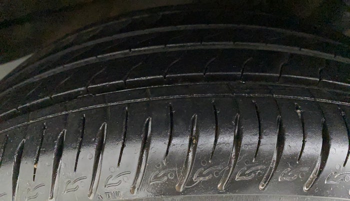 2019 Hyundai VENUE 1.0L Turbo GDI SX MT, Petrol, Manual, 16,104 km, Right Rear Tyre Tread