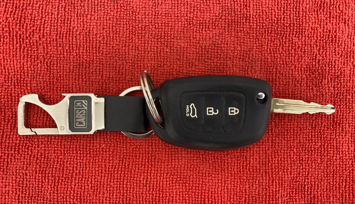 2019 Hyundai VENUE 1.0L Turbo GDI SX MT, Petrol, Manual, 16,104 km, Key Close Up