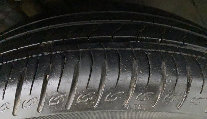 2019 Hyundai VENUE 1.0L Turbo GDI SX MT, Petrol, Manual, 16,104 km, Left Rear Tyre Tread