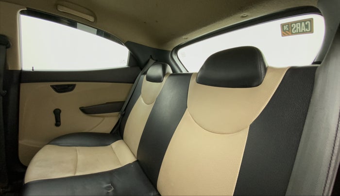 2014 Hyundai Eon ERA +, Petrol, Manual, 73,005 km, Right Side Rear Door Cabin