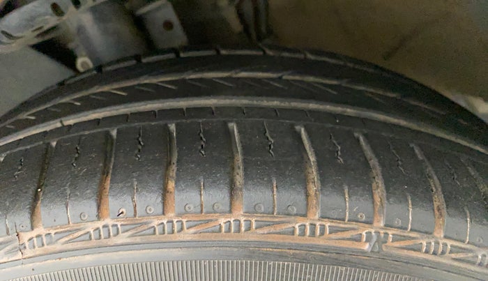 2019 Skoda Rapid AMBITION 1.5 TDI, Diesel, Manual, 51,387 km, Left Front Tyre Tread