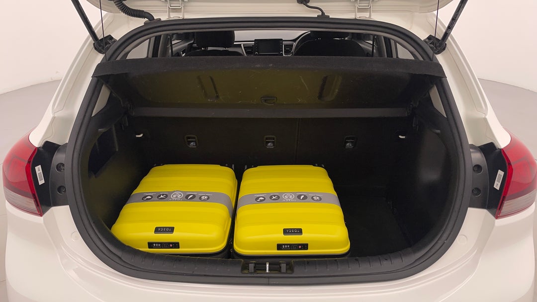 2018 Kia Rio S, Automatic, 52953 km, Boot Inside View with Luggage