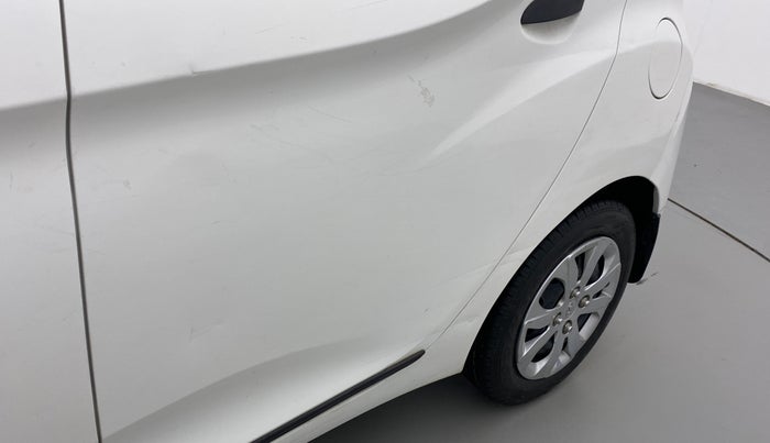 2017 Hyundai Eon MAGNA PLUS, Petrol, Manual, 33,596 km, Rear left door - Slightly dented