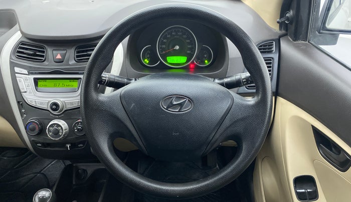 2017 Hyundai Eon MAGNA PLUS, Petrol, Manual, 33,596 km, Steering Wheel Close Up