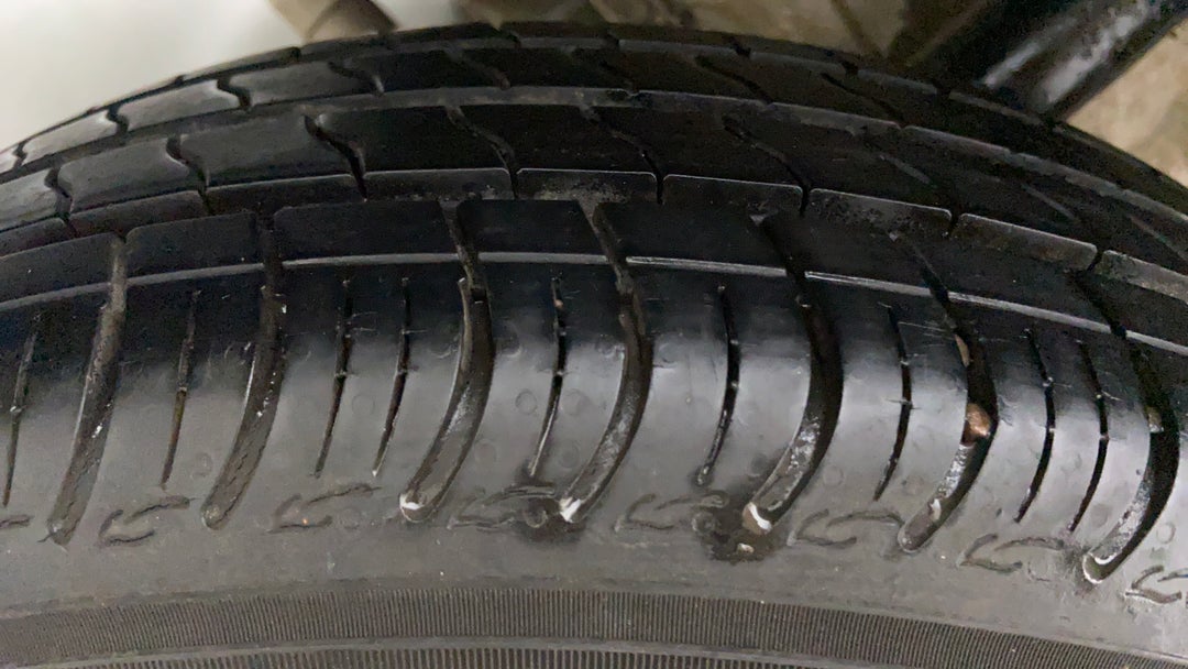 Right Rear Tyre Tread