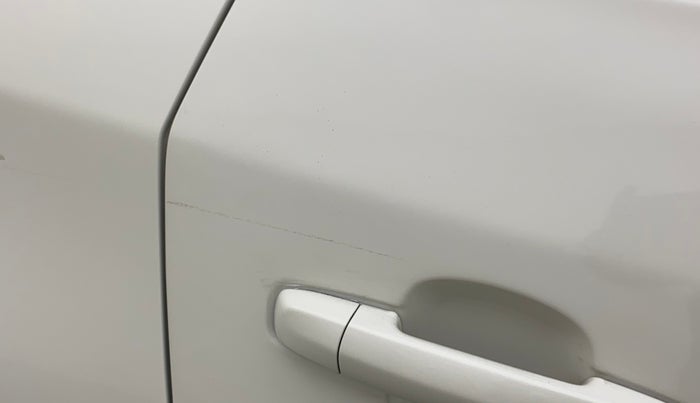 2017 Maruti Vitara Brezza ZDI, Diesel, Manual, 68,837 km, Right rear door - Minor scratches