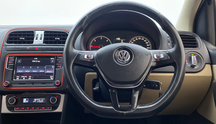 2017 Volkswagen Polo HIGHLINE1.5L DIESEL, Diesel, Manual, 53,218 km, Steering Wheel Close Up