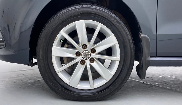 2017 Volkswagen Polo HIGHLINE1.5L DIESEL, Diesel, Manual, 53,218 km, Left Front Wheel
