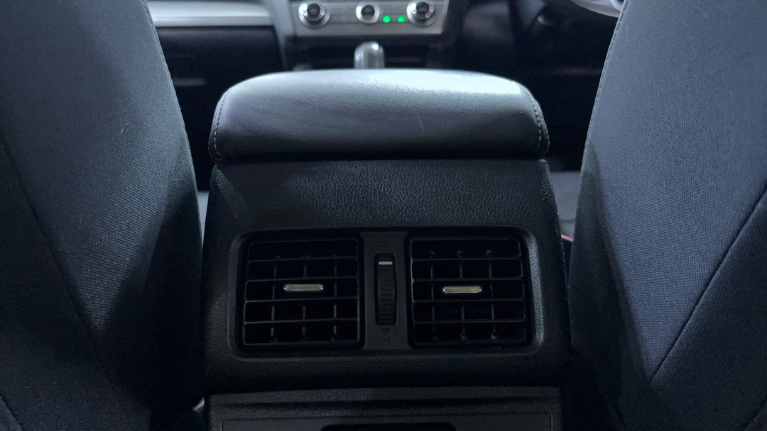 2018 Subaru Outback 2.0d Awd, Automatic, 92533 km, Rear A/C Vent