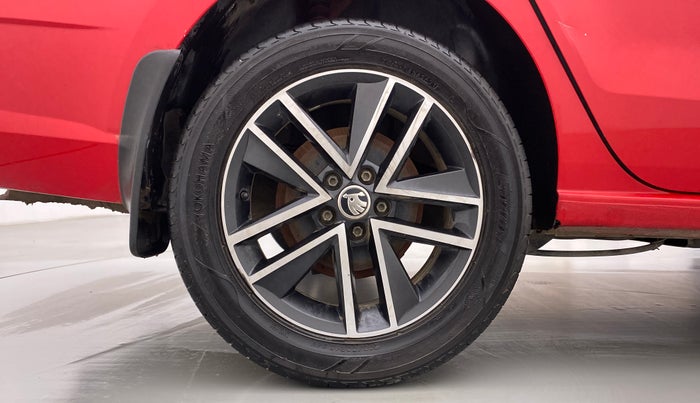 2017 Skoda Rapid 1.5 TDI MONTE CARLO AT, Diesel, Automatic, 71,493 km, Right Rear Wheel