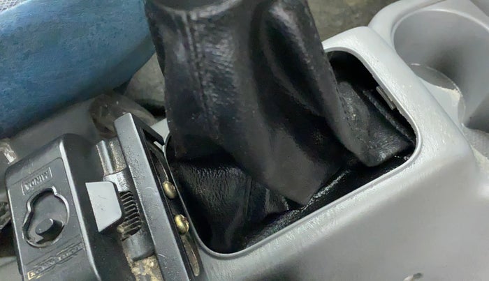 2012 Maruti Alto K10 VXI P, Petrol, Manual, 35,297 km, Gear lever - Boot cover slightly torn