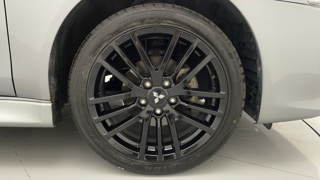 2017 Mitsubishi Lancer Black Edition (es), Automatic, 91289 km, Right Front Wheel