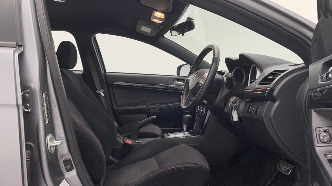 2017 Mitsubishi Lancer Black Edition (es), Automatic, 91289 km, Right Side Front Door Cabin View