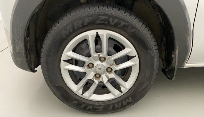 2023 Renault TRIBER RXL MT, Petrol, Manual, 18,252 km, Left Front Wheel