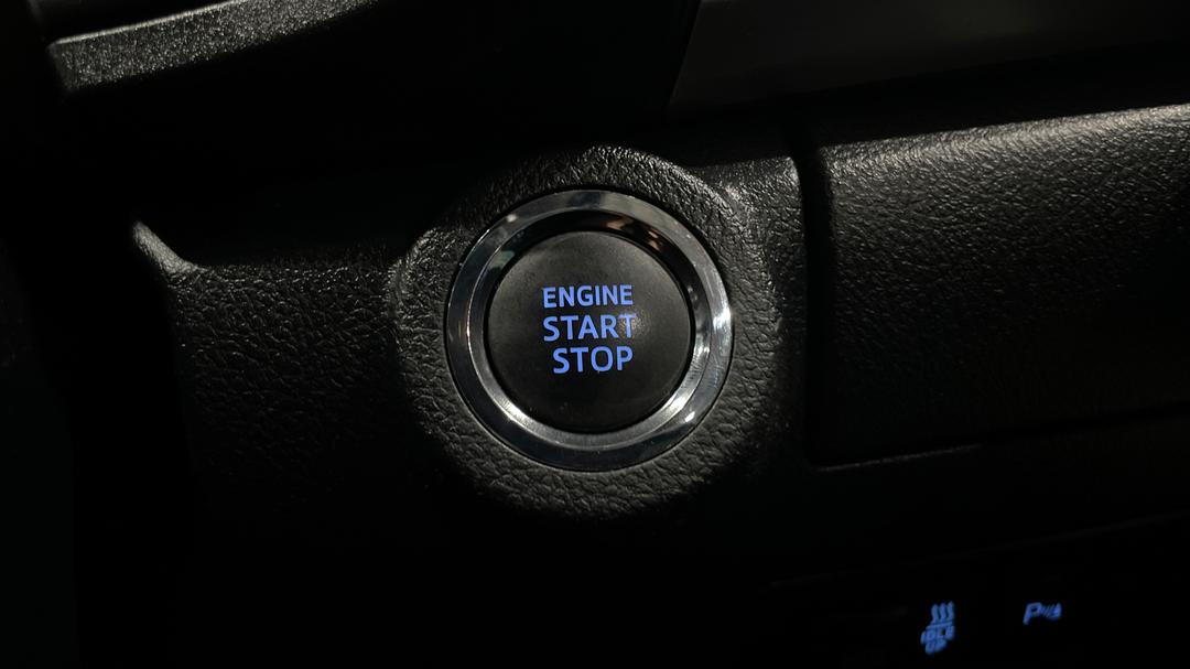 2021 Toyota Hilux Sr5 (4x4), Automatic, 56369 km, Keyless / Button Start