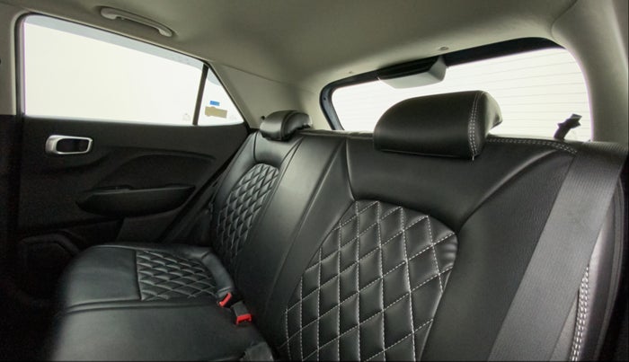 2020 Hyundai VENUE 1.0 TURBO GDI SX+ AT, Petrol, Automatic, 12,915 km, Right Side Rear Door Cabin