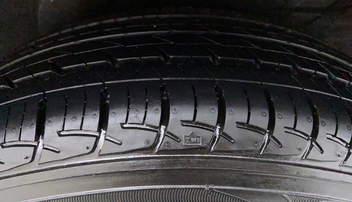 2010 Hyundai i20 SPORTZ 1.2 O, Petrol, Manual, 13,924 km, Left Rear Tyre Tread