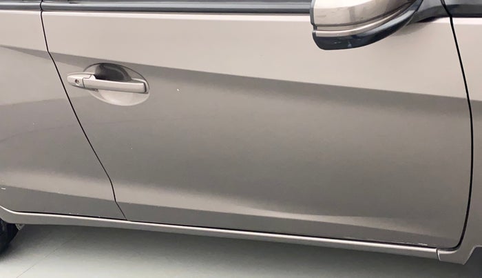 2016 Honda Amaze 1.2L I-VTEC S, Petrol, Manual, 89,438 km, Driver-side door - Paint has faded
