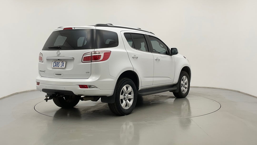 Right Back Diagonal (45- Degree) View