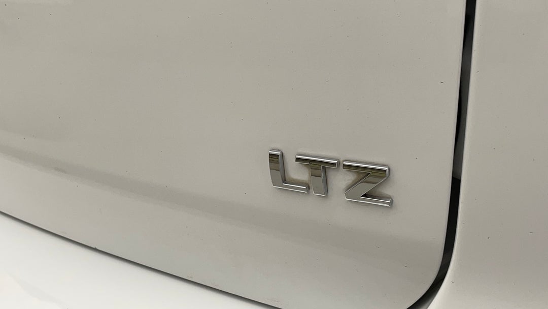 Badge (Boot Right Side)