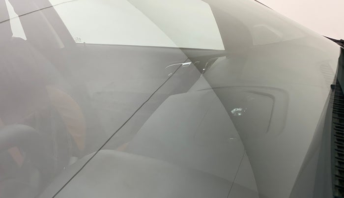 2018 Tata Tiago XZ PETROL, Petrol, Manual, 28,169 km, Front windshield - Minor spot on windshield