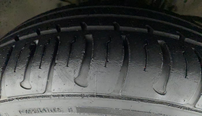 2018 Tata Tiago XZ PETROL, Petrol, Manual, 28,169 km, Right Front Tyre Tread