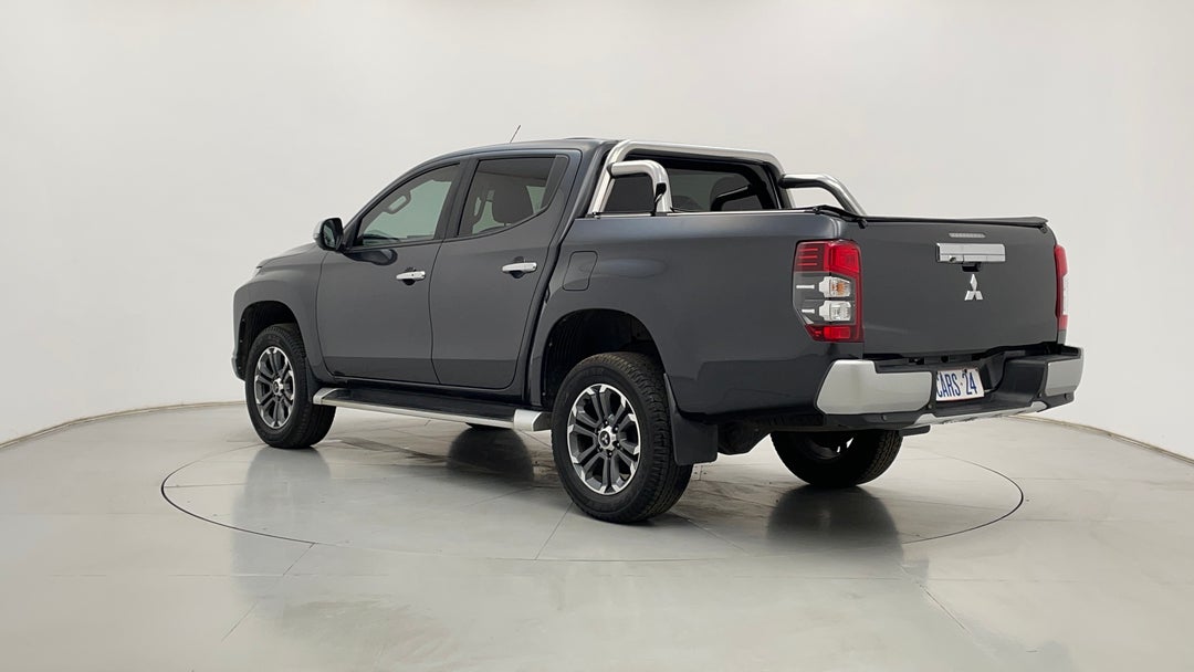 Left Back Diagonal (45- Degree) View