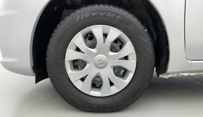 2016 Nissan Micra Active XV, Petrol, Manual, 22,478 km, Left Front Wheel