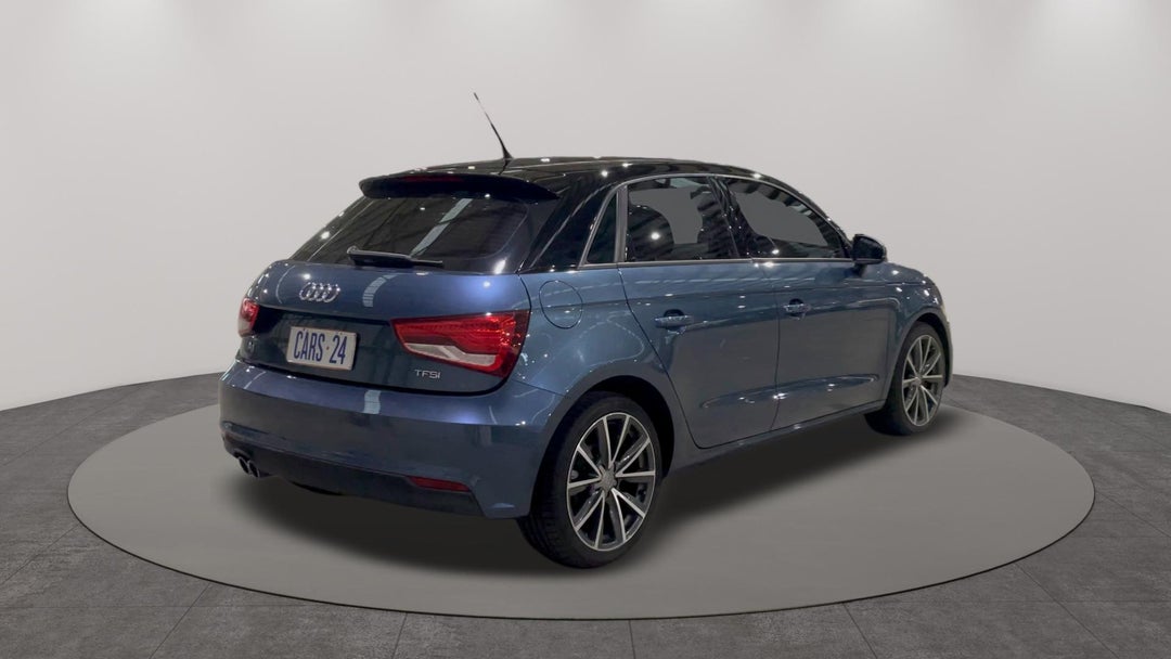 Right Back Diagonal (45- Degree) View